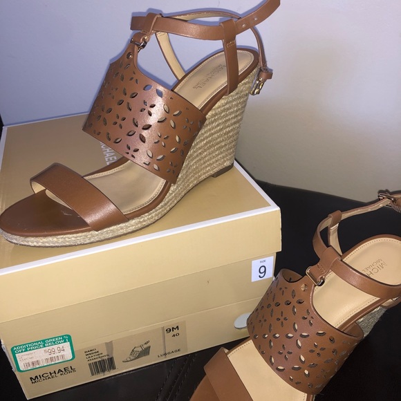 MICHAEL KORS Darci Wedge Sandals Brown Leather Women’s Size 9 Like New with Box! - Picture 4 of 11